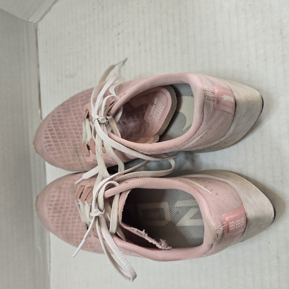 Nike Pink and White Athletic Shoes with Textured Knit Design - Picture 6 of 8
